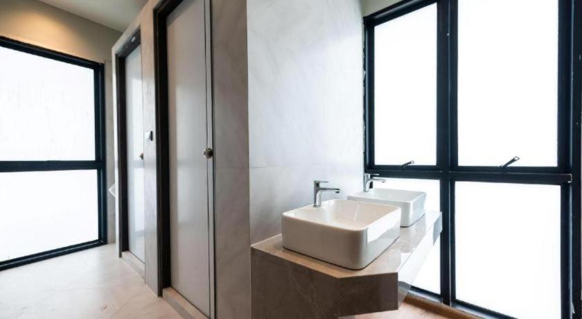 De Kaya Hostel Bangkok