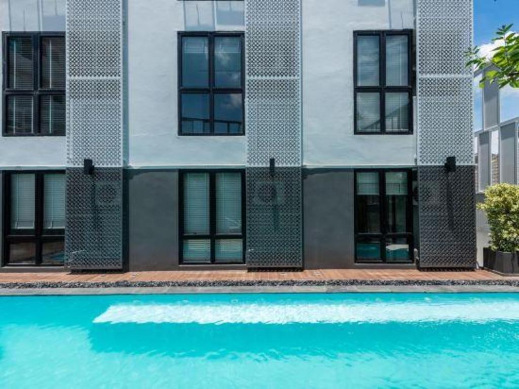 De Kaya Bangkok