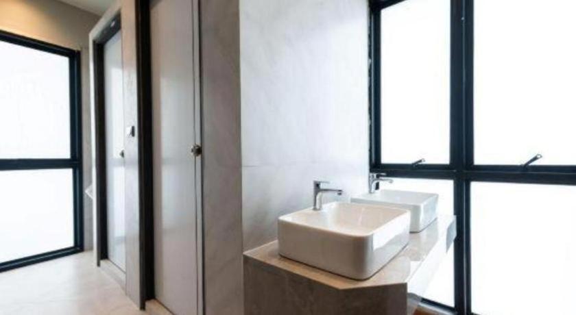 De Kaya Hostel Bangkok